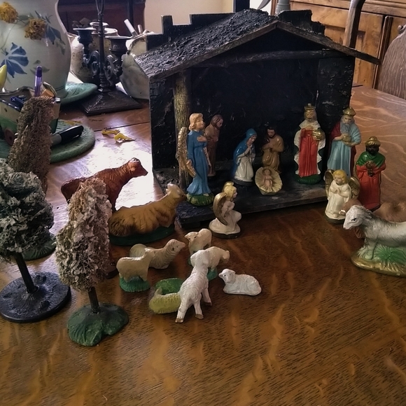 Vintage European Nativity Set – Hand-Painted Italian Creche Figures, Mid-Century - Picture 3 of 11